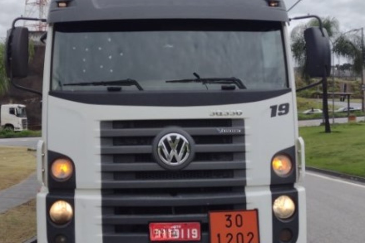 Volkswagen 30-330 Constellation 8x2 - 19/19 3
