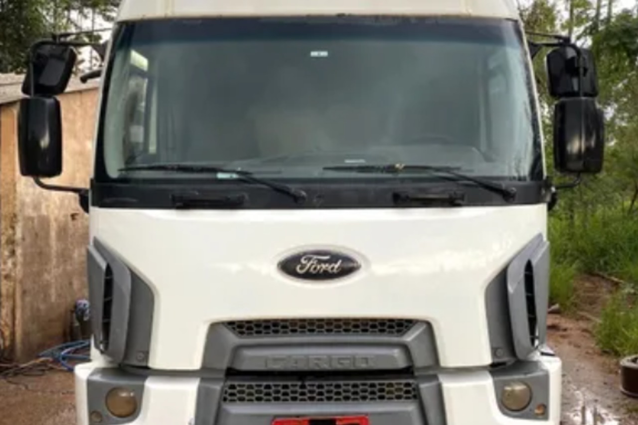 Ford Cargo1933 - 13/13 2