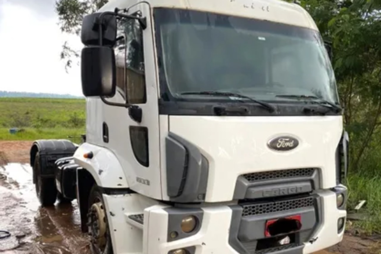 Ford Cargo1933 - 13/13 4