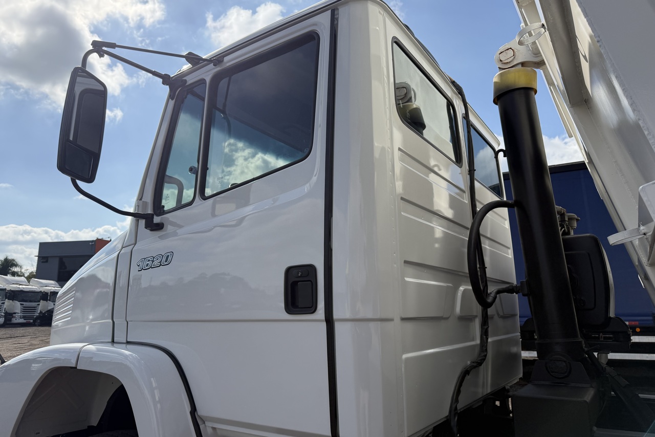 Mercedes Benz MB 1620 - 11/11 7
