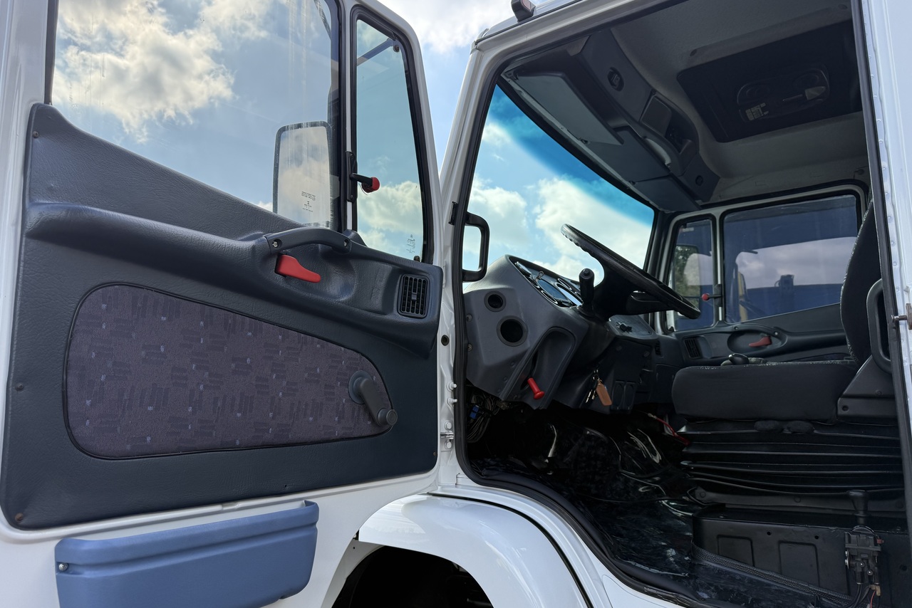 Mercedes Benz MB 1620 - 11/11 10