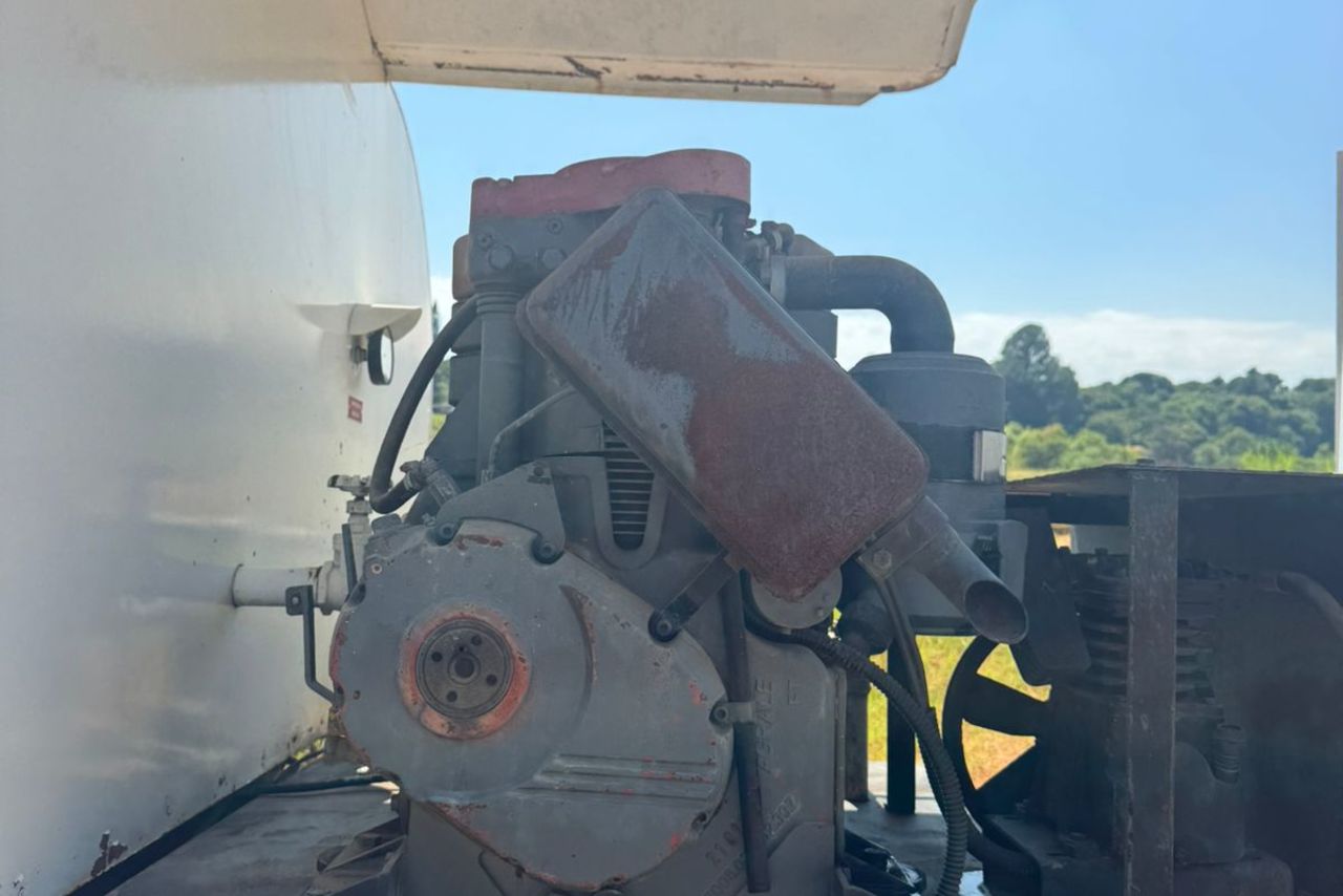 Mercedes Benz MB 1618 - 09/09 4