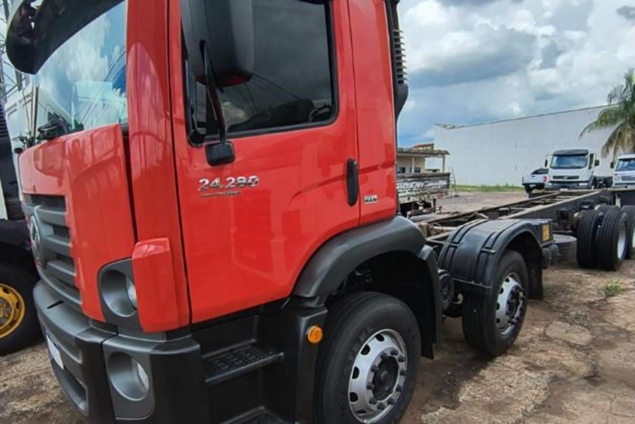 Volkswagen 24-280 E Constellation 6x2 - 20/13 2