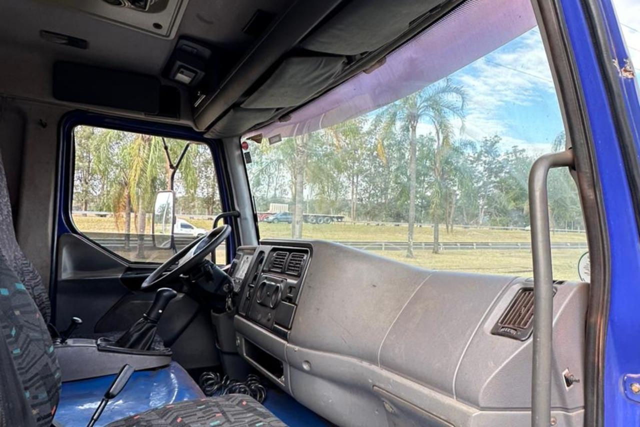 Volvo VM23 240 - 03/03 5