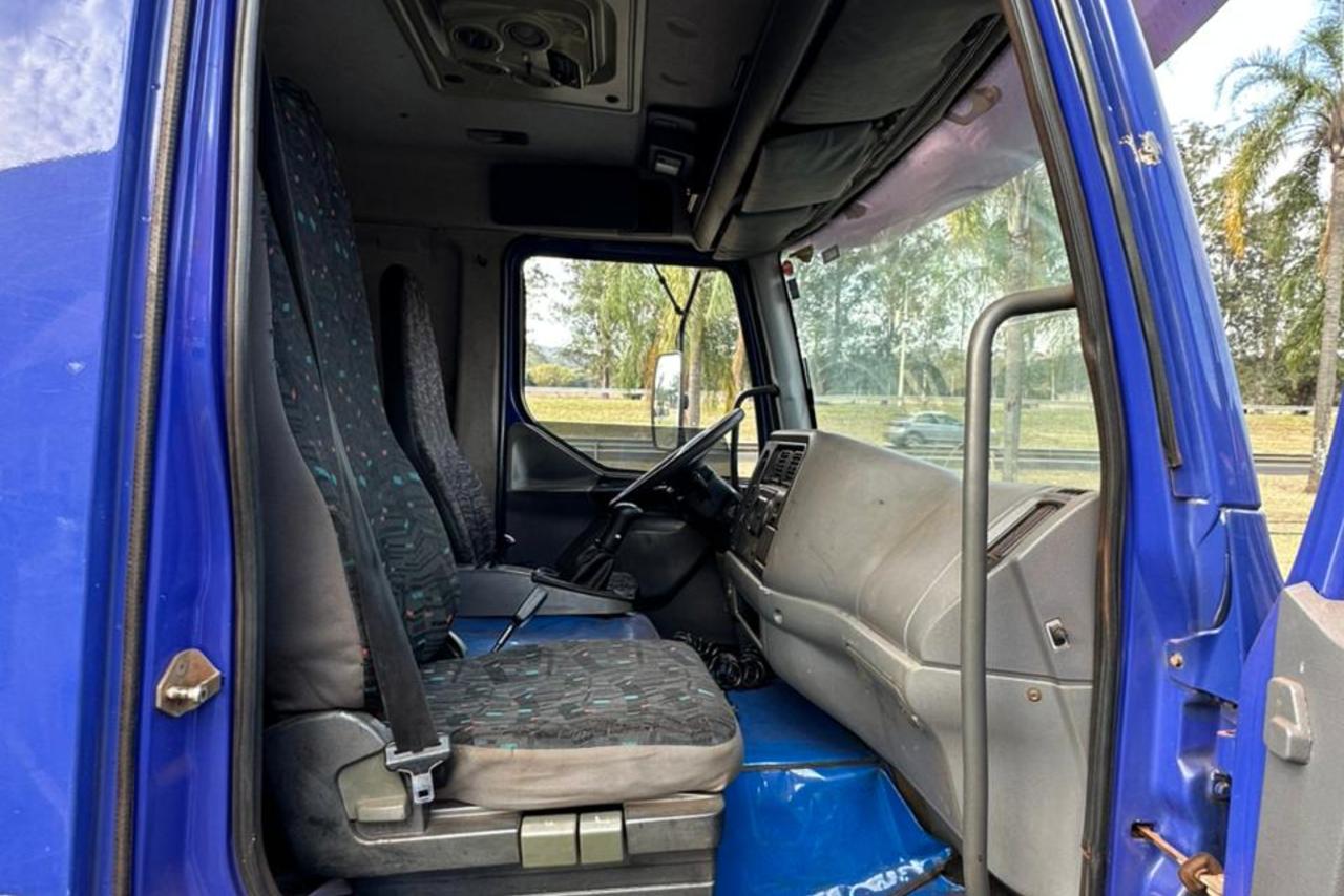 Volvo VM23 240 - 03/03 7