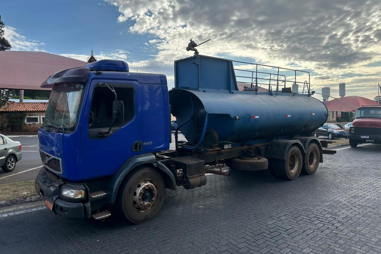 Volvo VM23 240 - 03/03 8