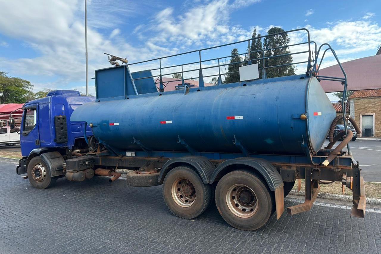 Volvo VM23 240 - 03/03 9
