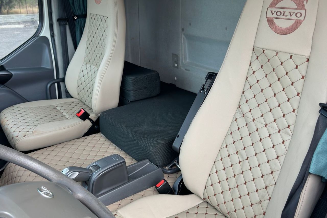 Volvo VM330 - 22/22 13
