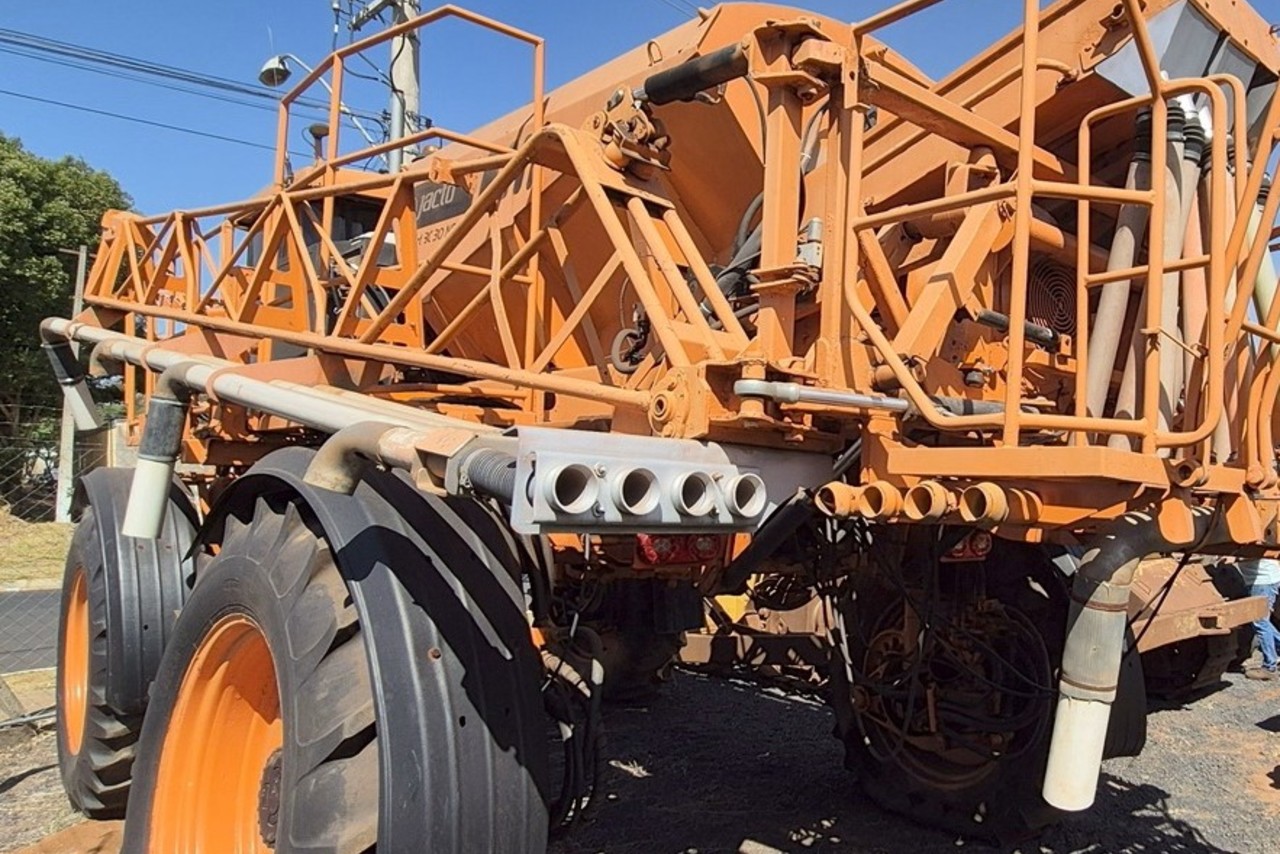 Jacto Uniport 3030 - 18/18 3
