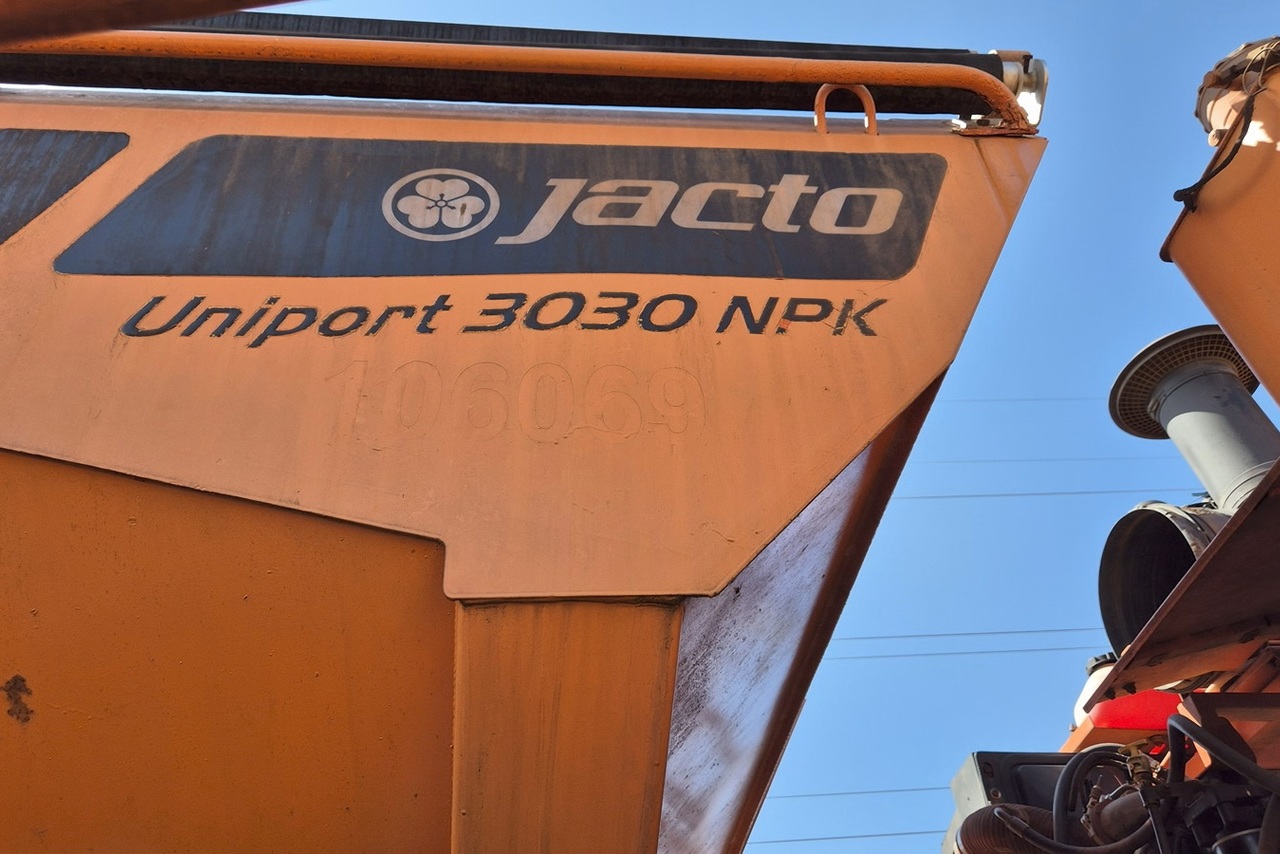 Jacto Uniport 3030 - 18/18 5