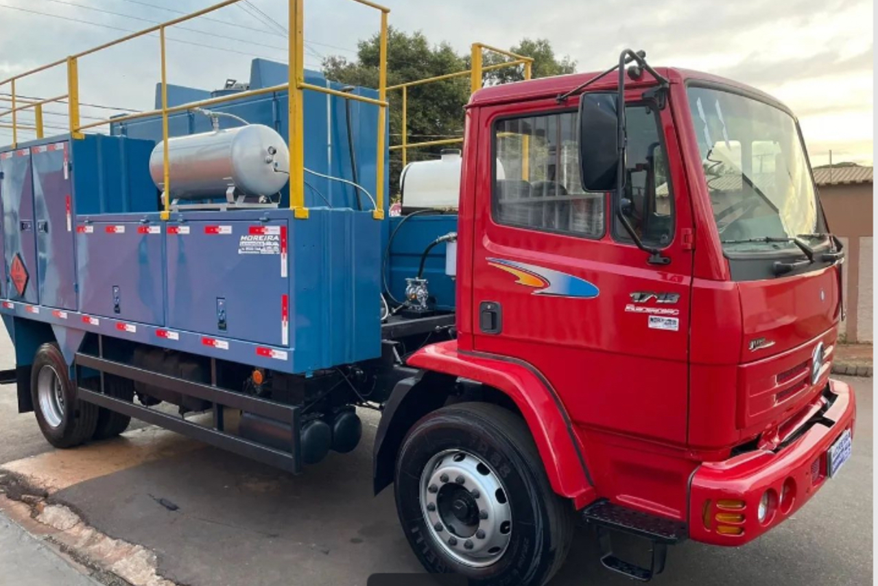 Mercedes Benz MB 1718 - 14/14 2