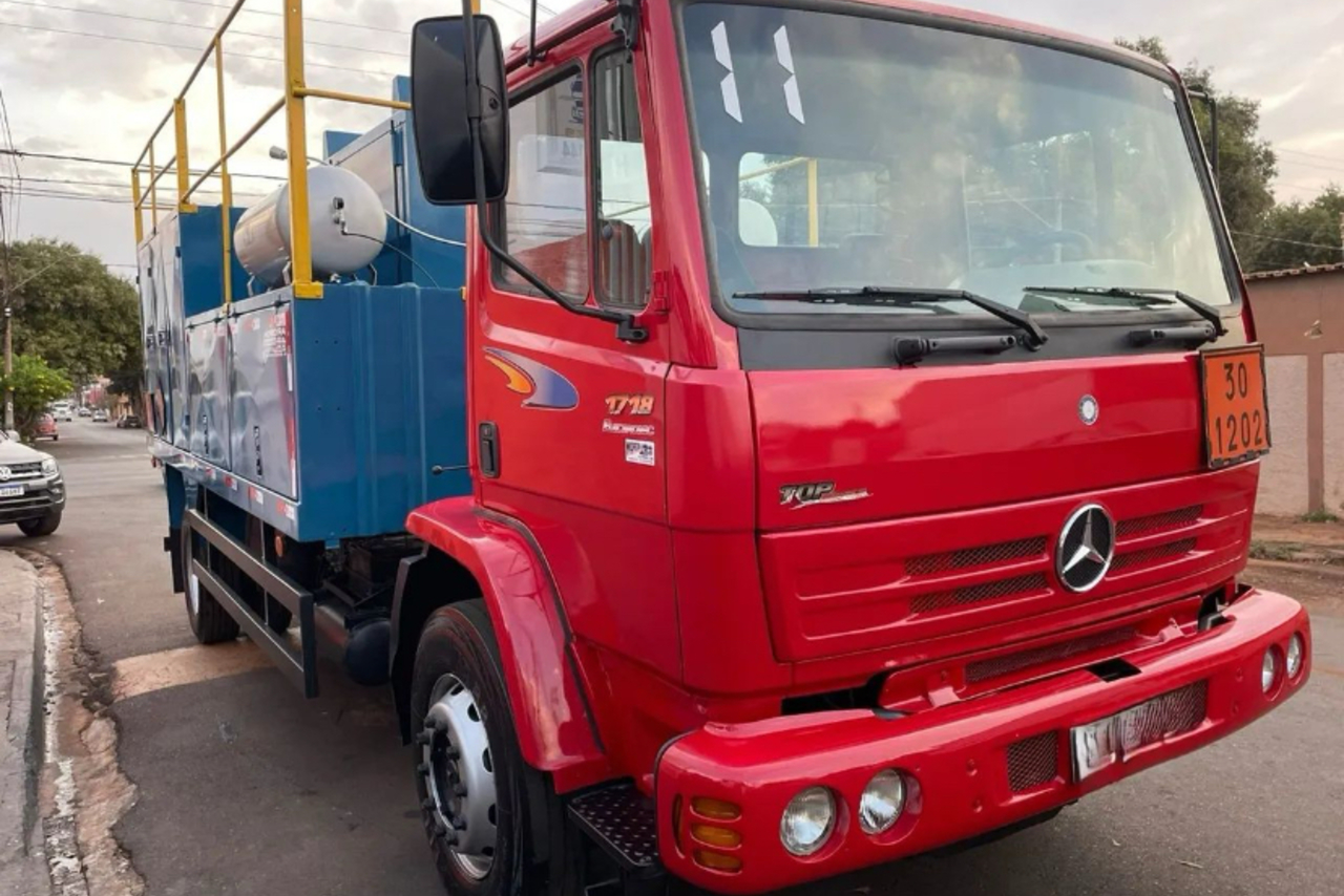 Mercedes Benz MB 1718 - 14/14 3
