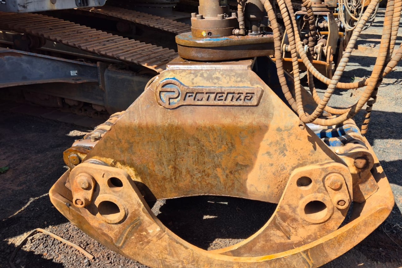 Volvo EC 250 DL - 19/19 5