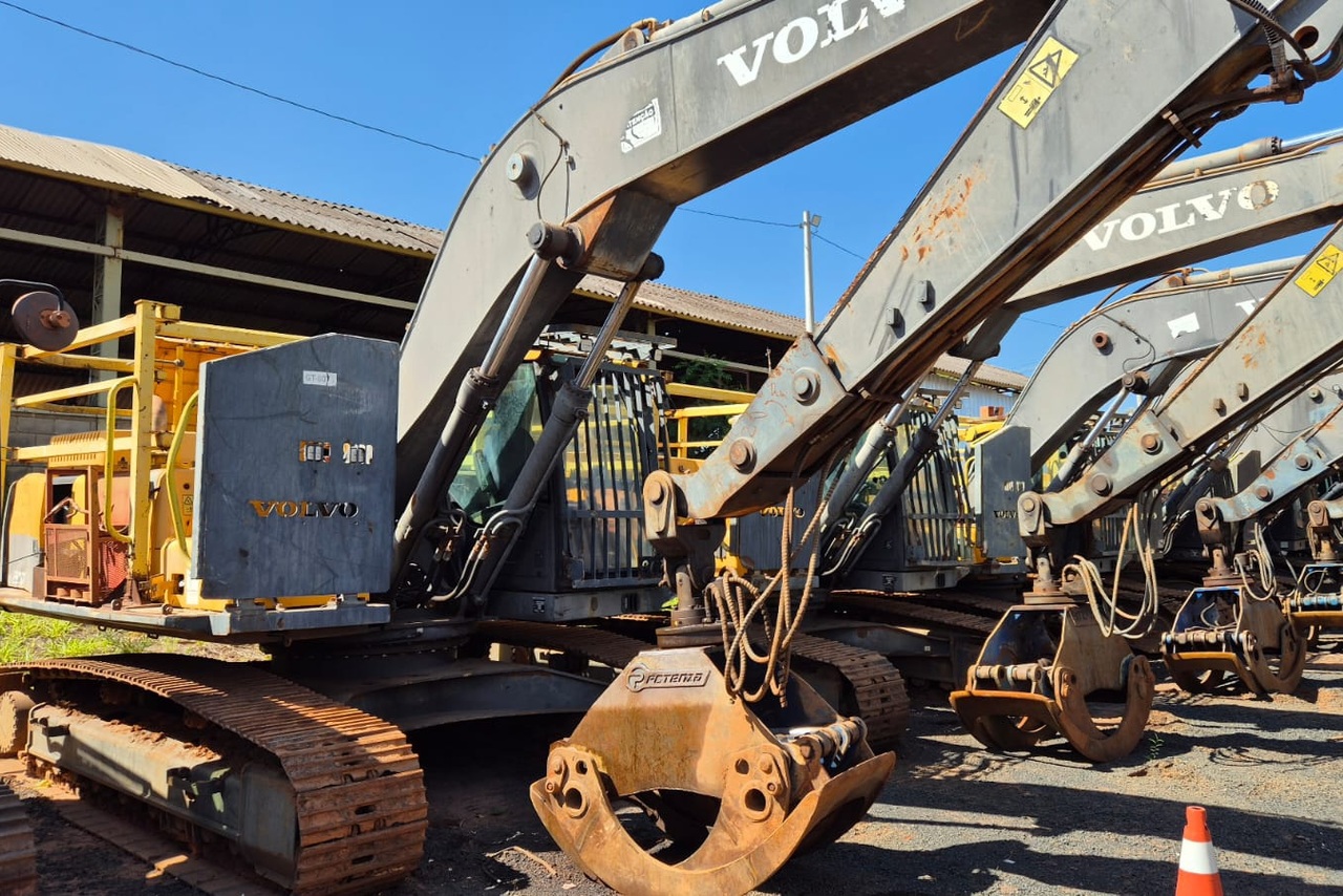 Volvo EC 250 DL - 19/19 8