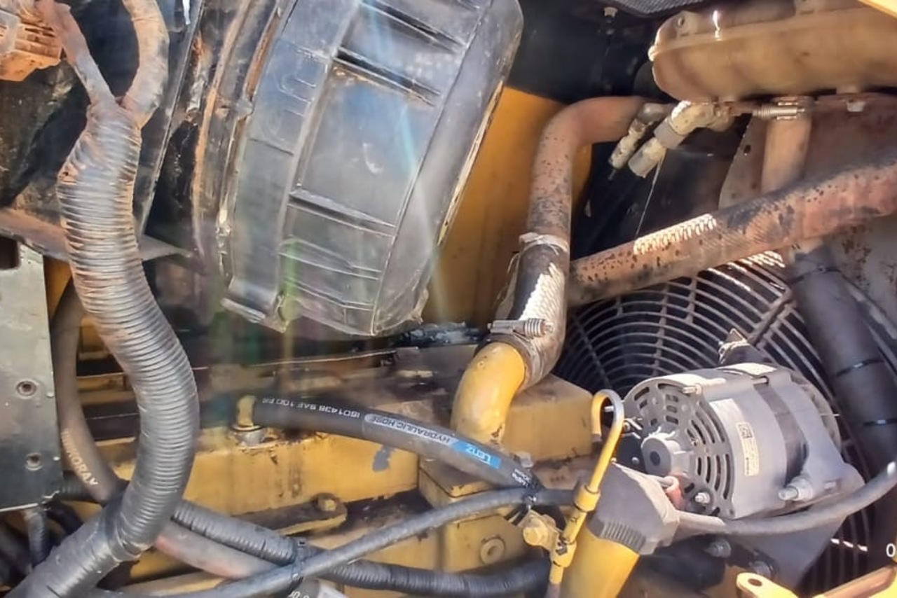 John Deere 700J - 21/21 10