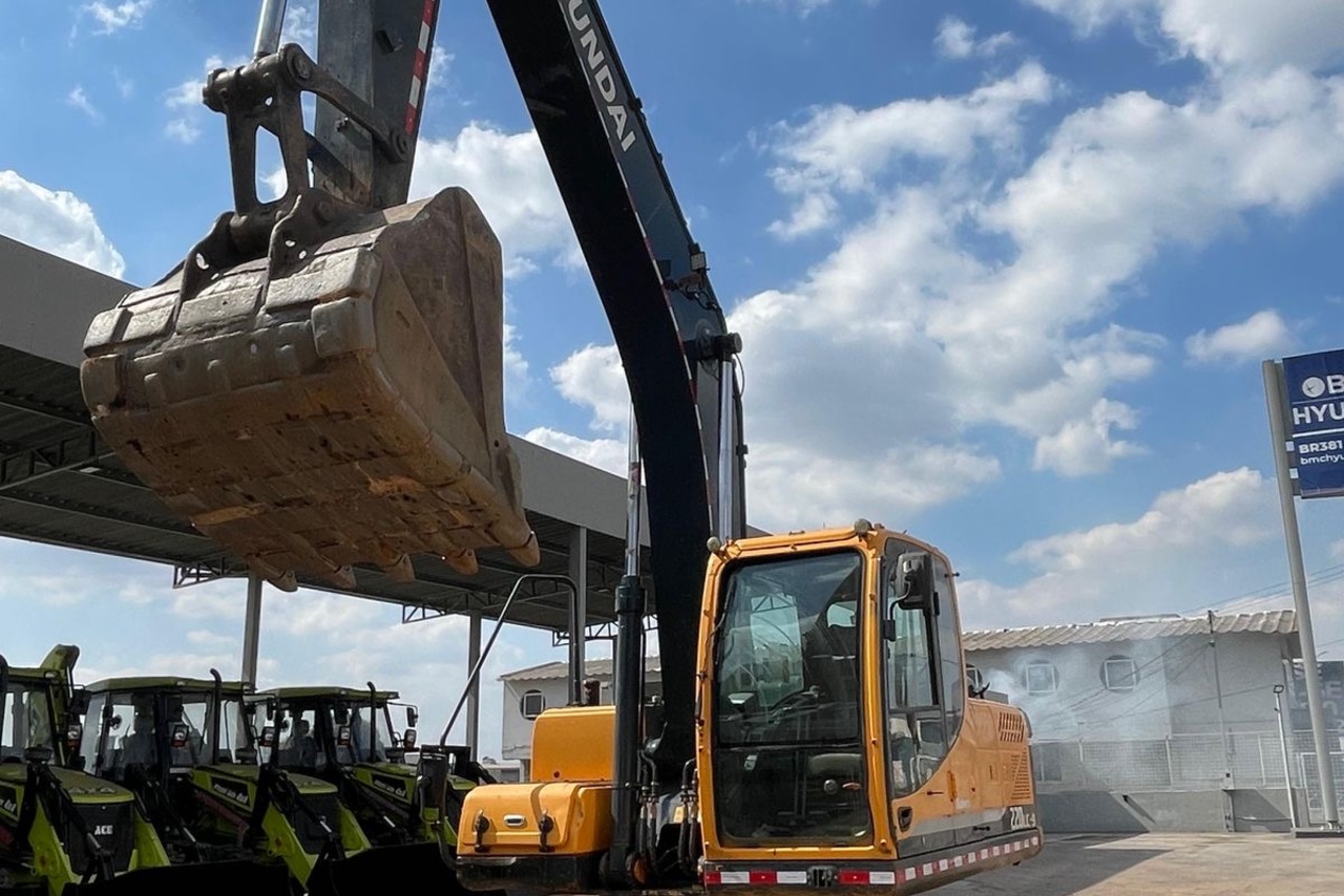 Hyundai R220 LC - 21/21 3