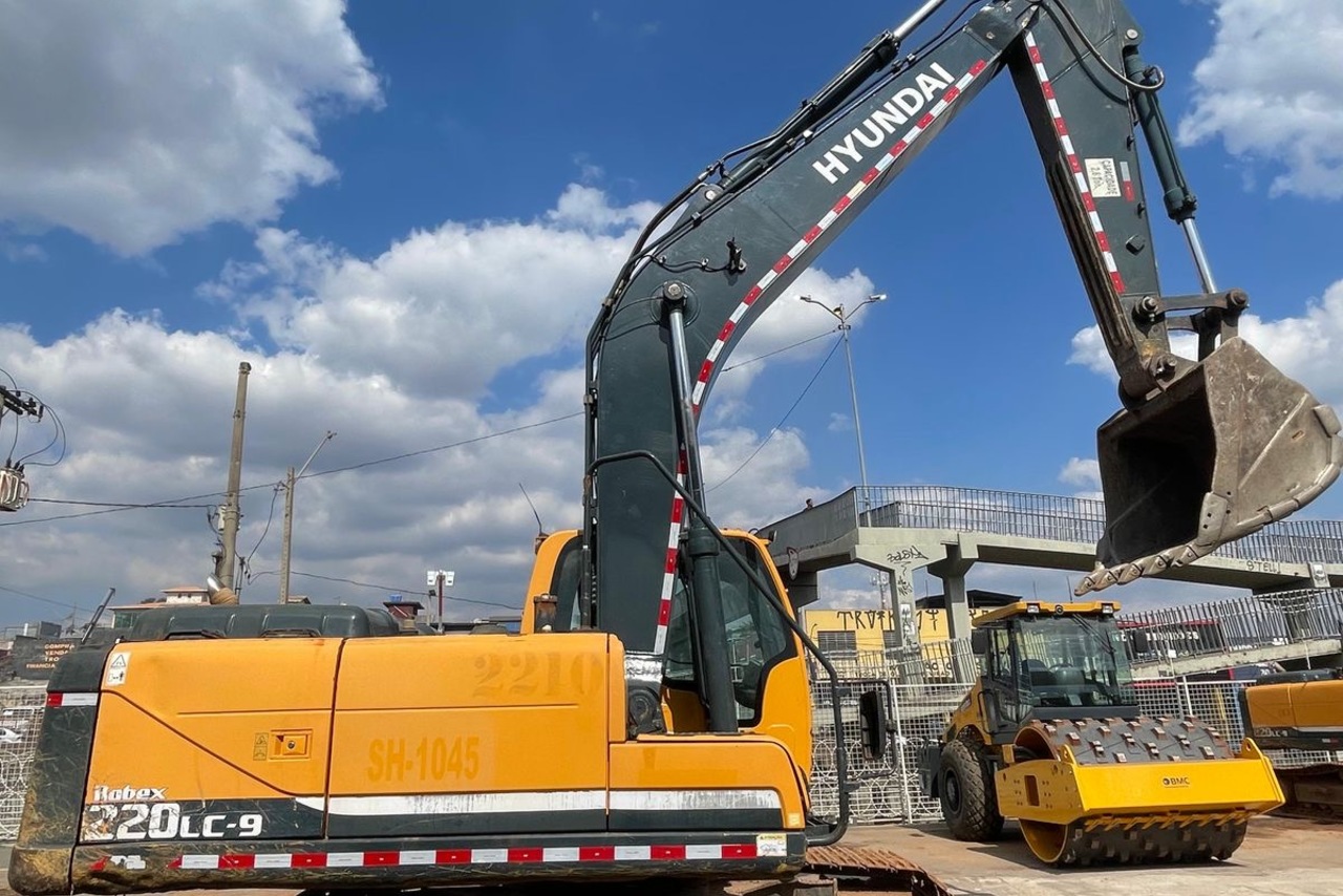 Hyundai R220 LC - 21/21 6