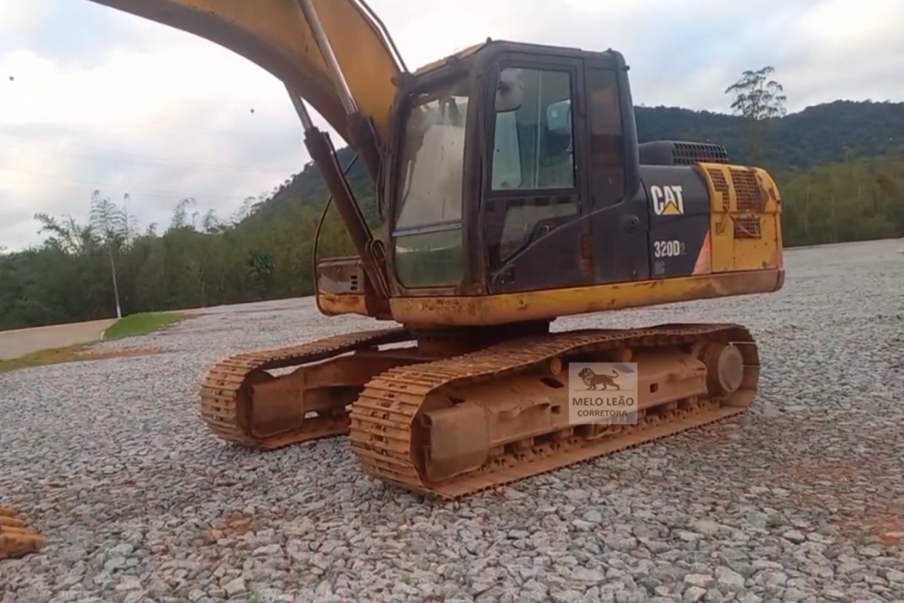 Caterpillar 320D2 - 17/17 5