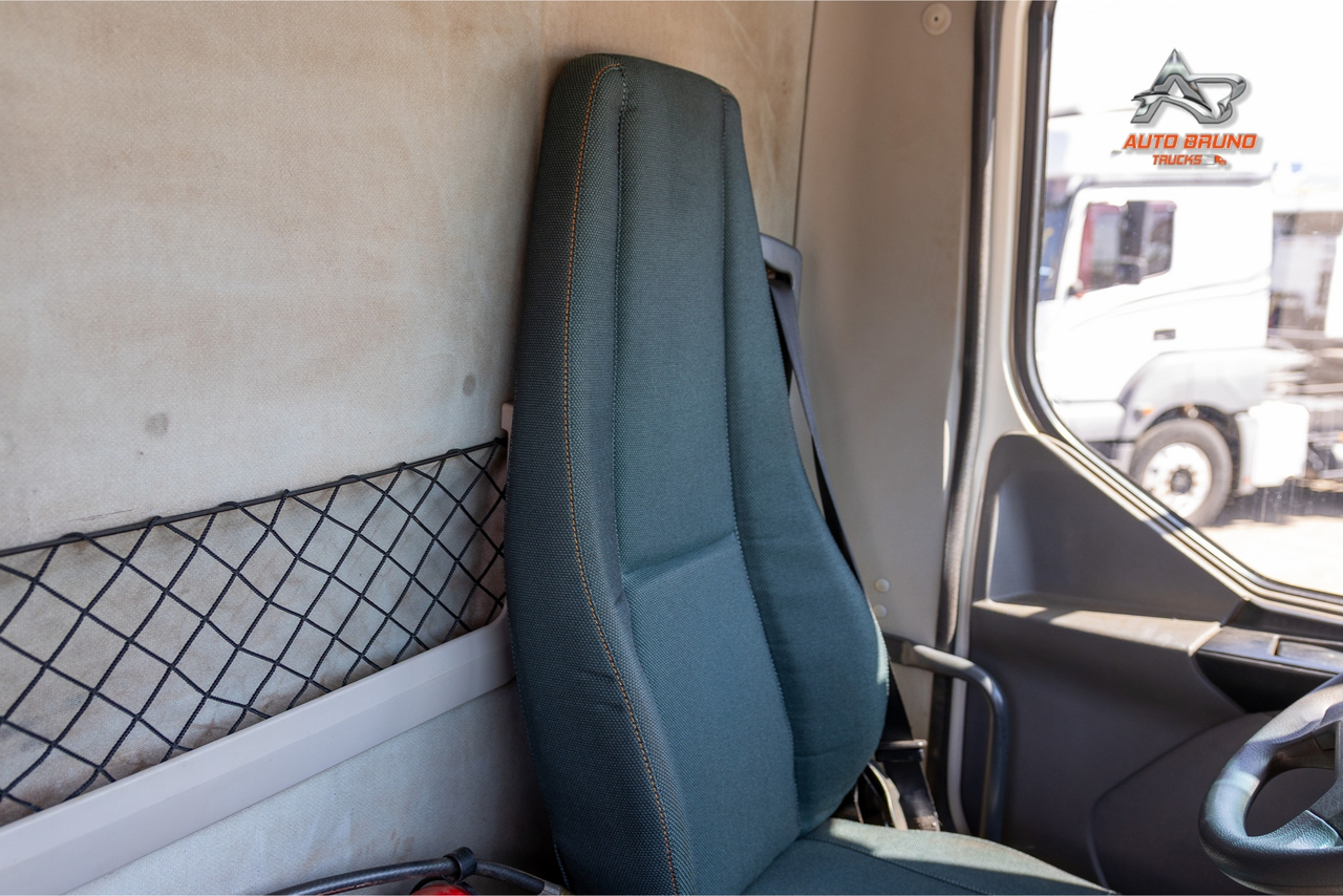 Volvo VM 270 - 22/22 12
