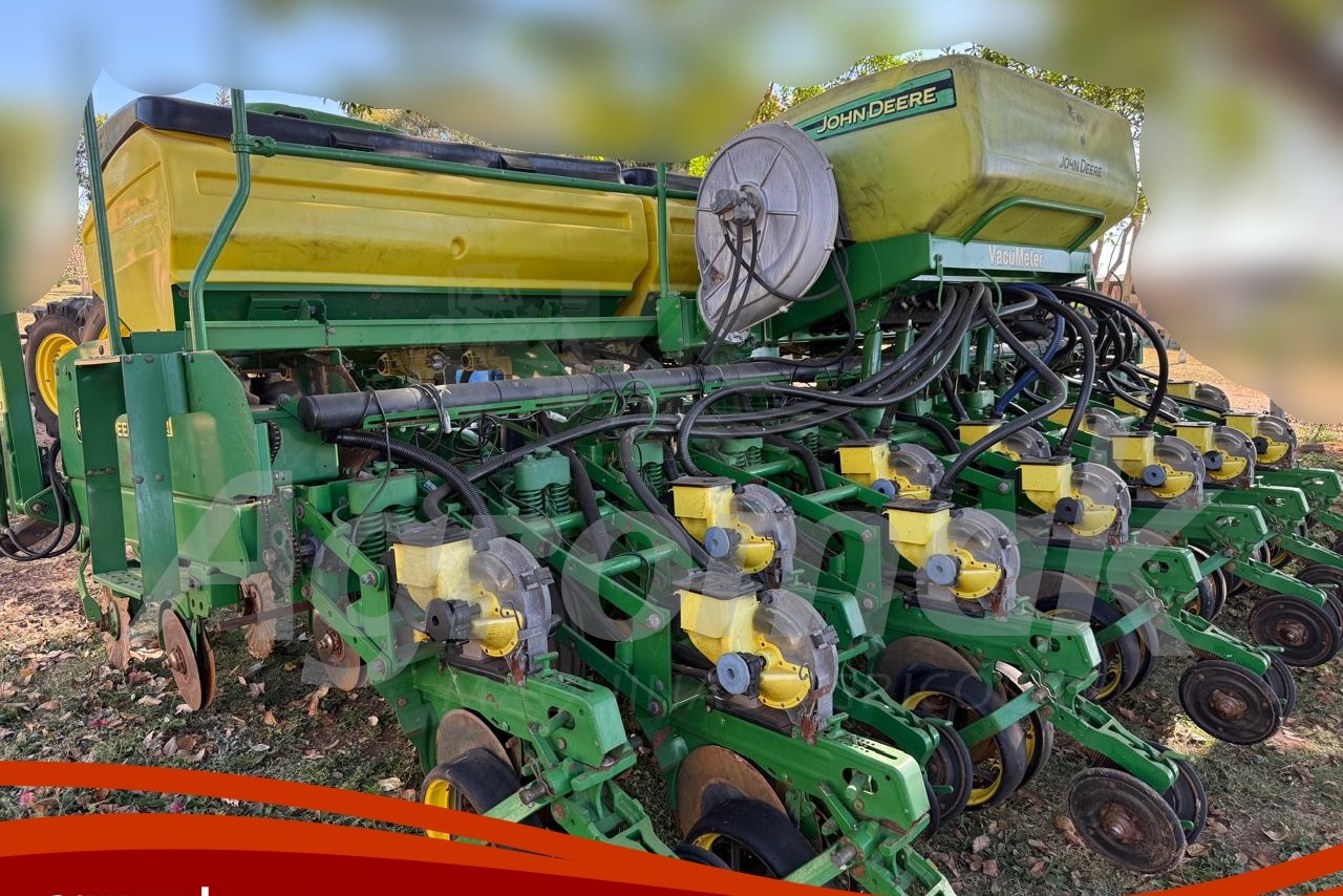 John Deere 2113 - 11/11 3
