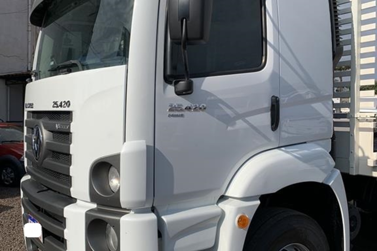Volkswagen VW 25420 Constellation 6x2 - 18/19 3