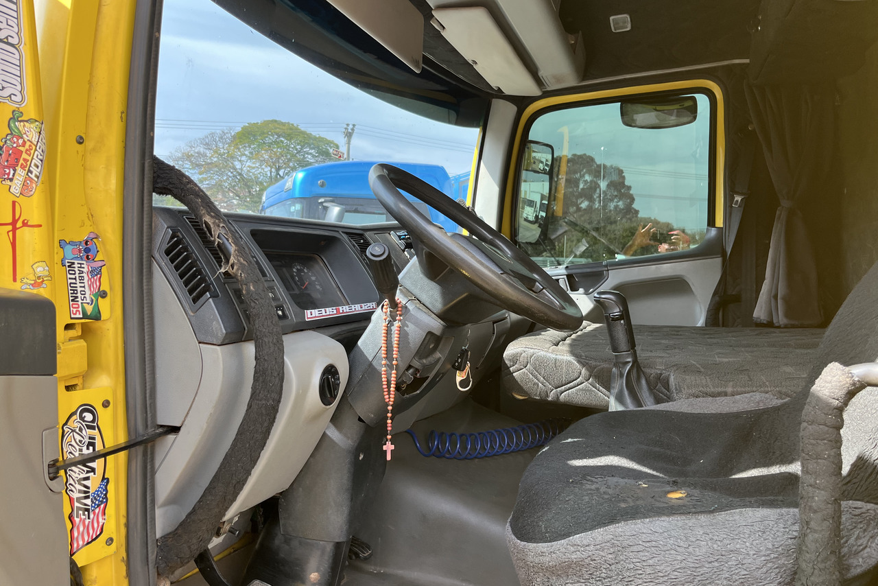 Volkswagen 24-250 E Constellation 3-Eixos - 11/12 14