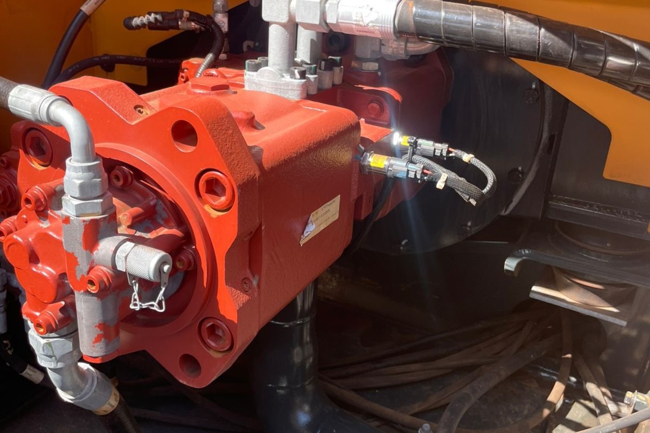 Hyundai R220 LC - 22/22 6
