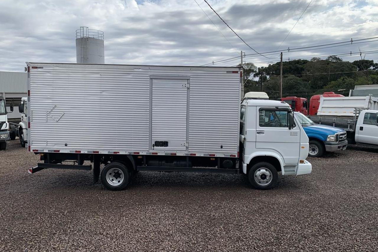 Volkswagen 8 120 - 09/09 8