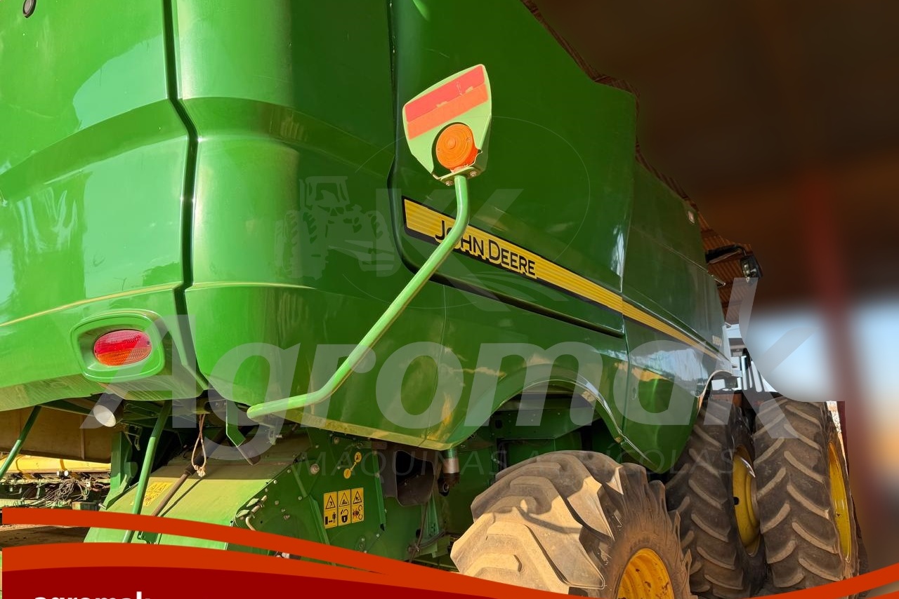 John Deere S550 - 19/19 8