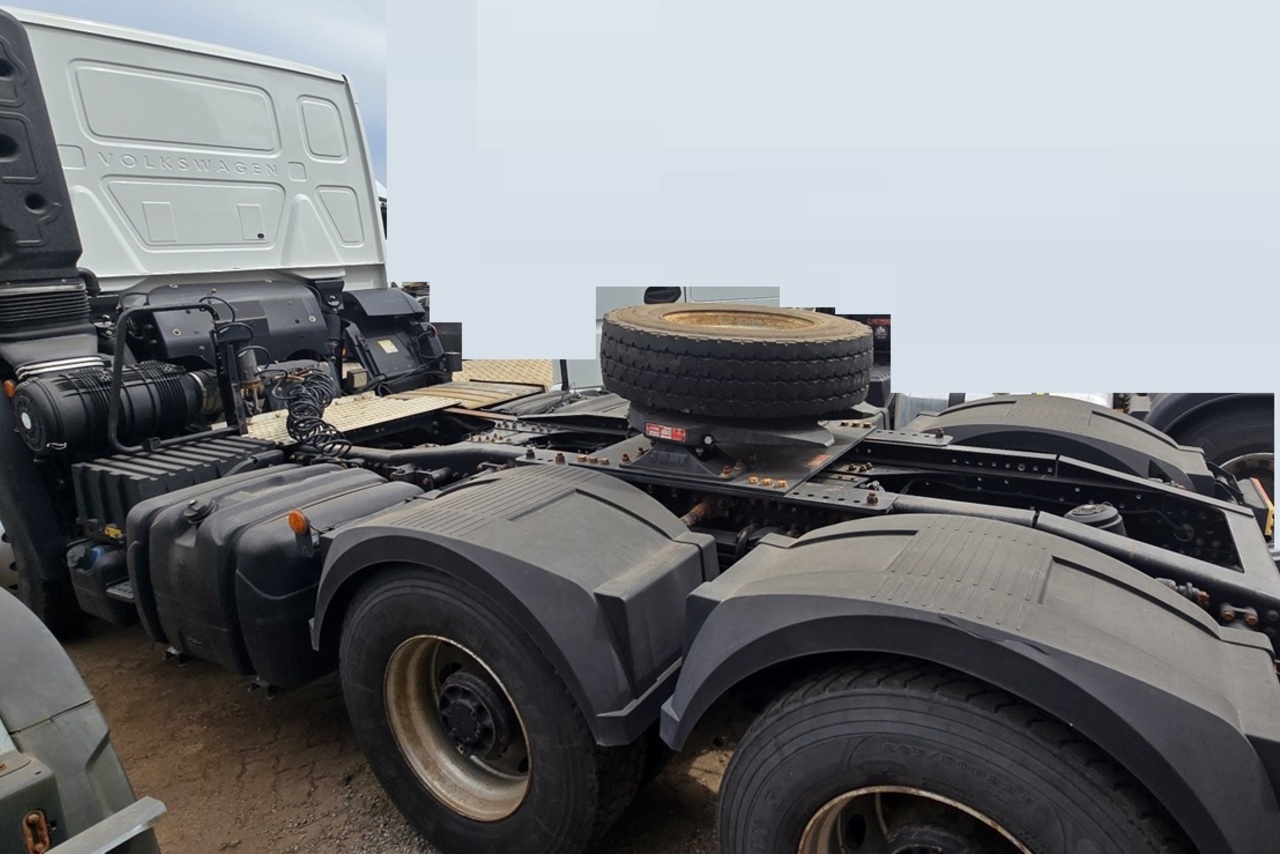 Volkswagen VW 33460 Constellation 6x4 - 21/22 4