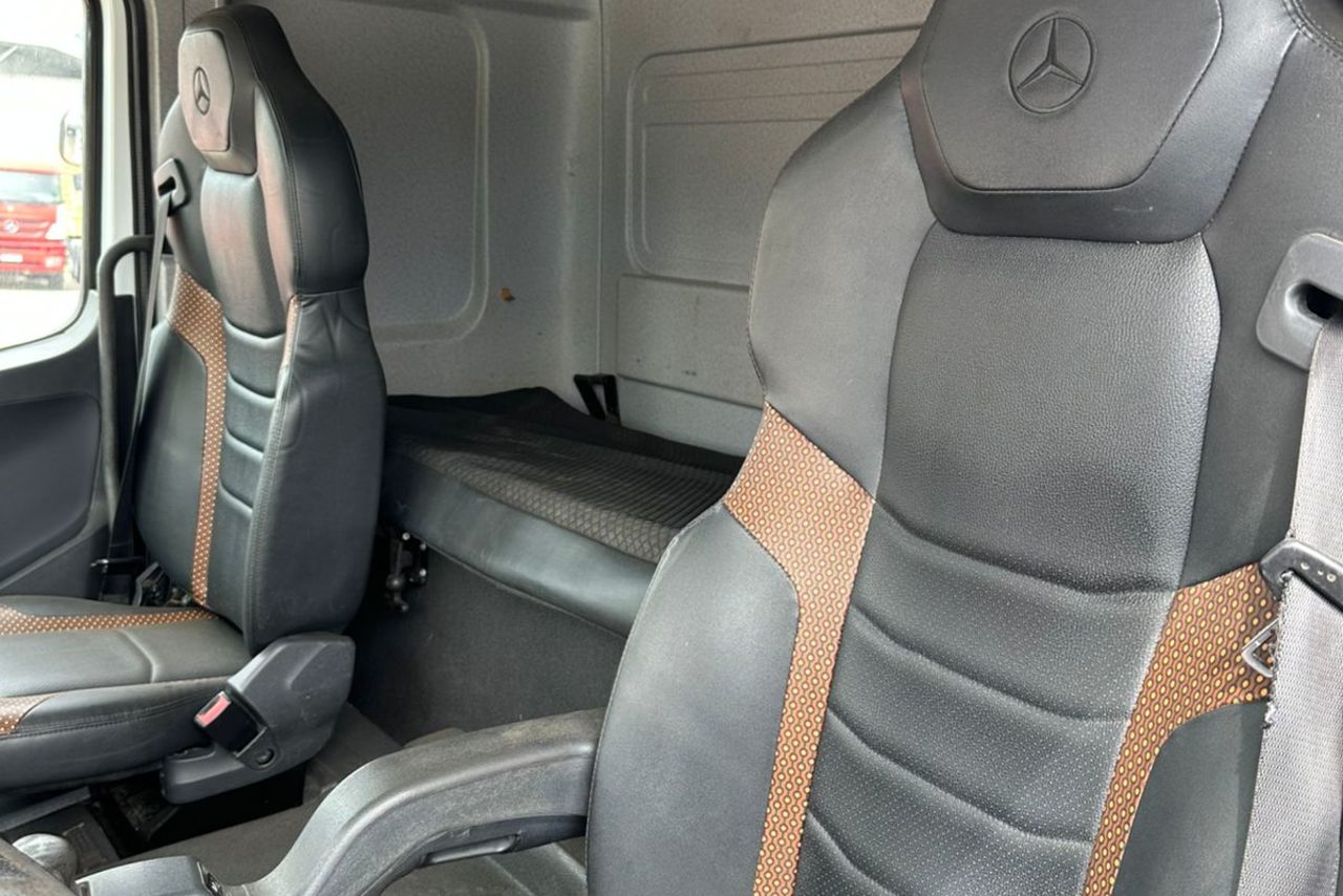 Mercedes Benz Axor 3344 - 20/20 4