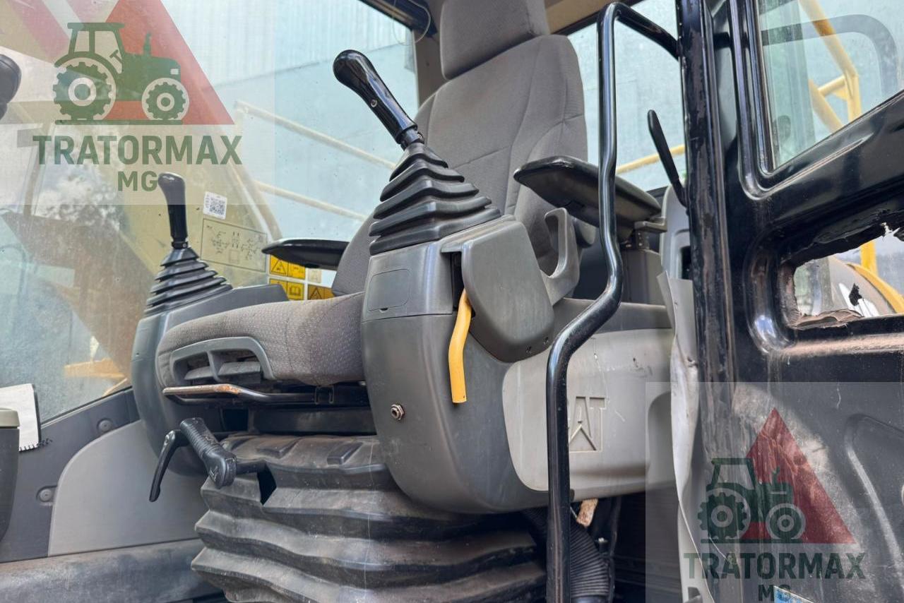 Caterpillar 320 D2L - 16/16 2