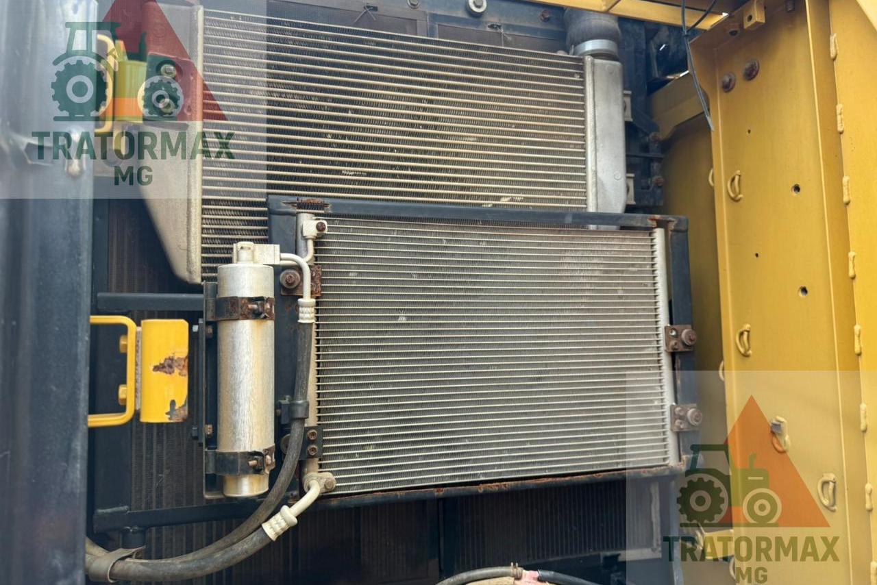 Caterpillar 320 D2L - 16/16 4
