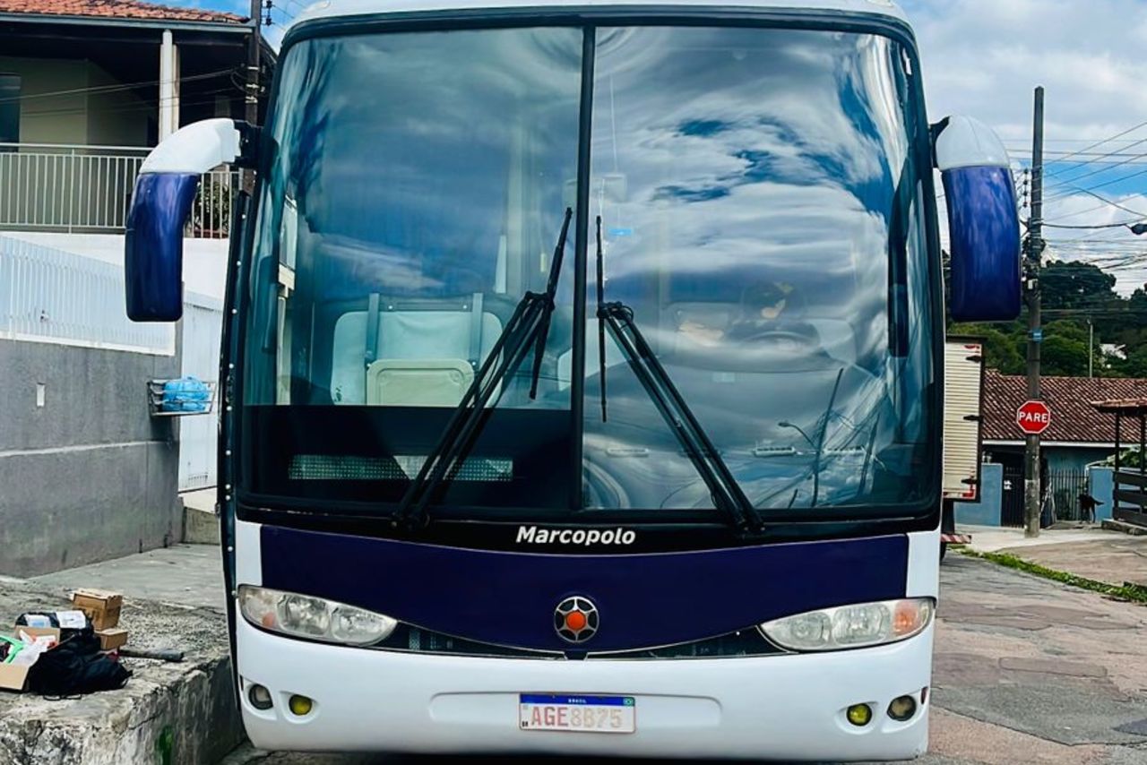 Volvo Rodoviário - 02/02 2