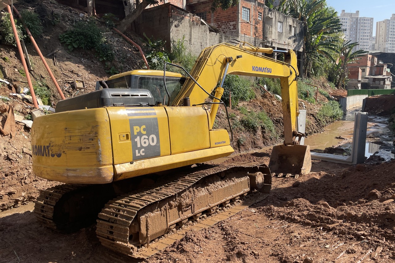 Komatsu PC160 LC - 08/08 3