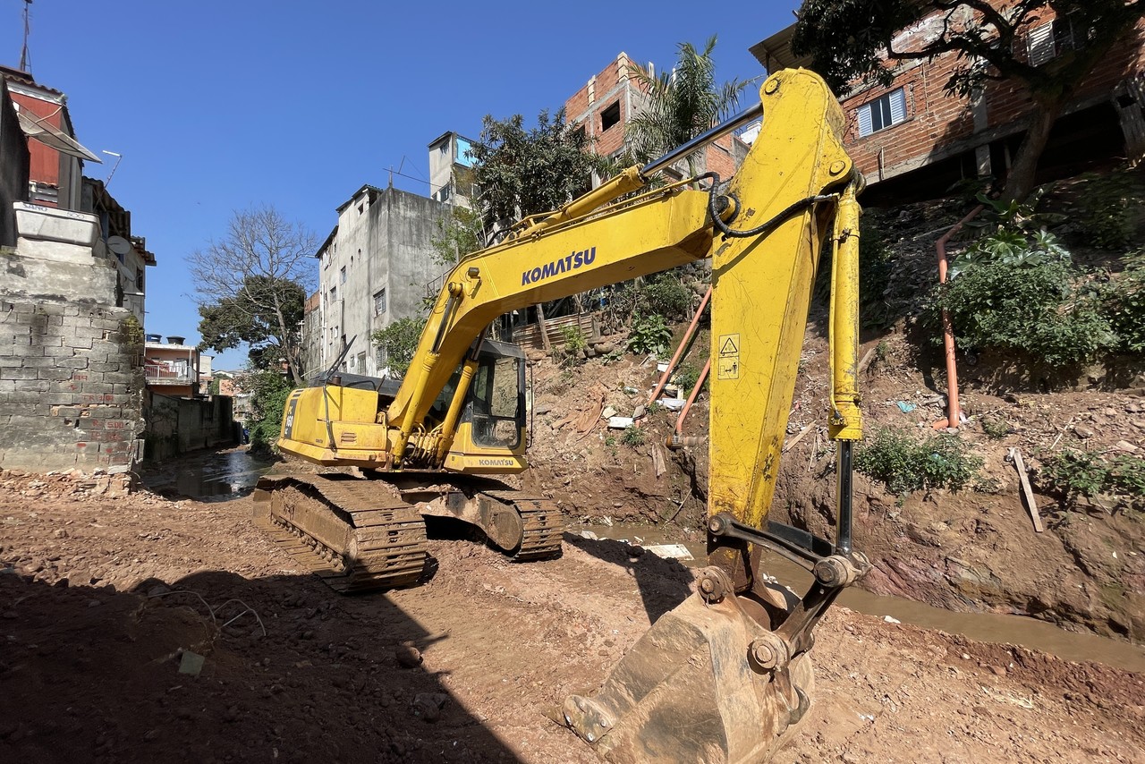Komatsu PC160 LC - 08/08 4