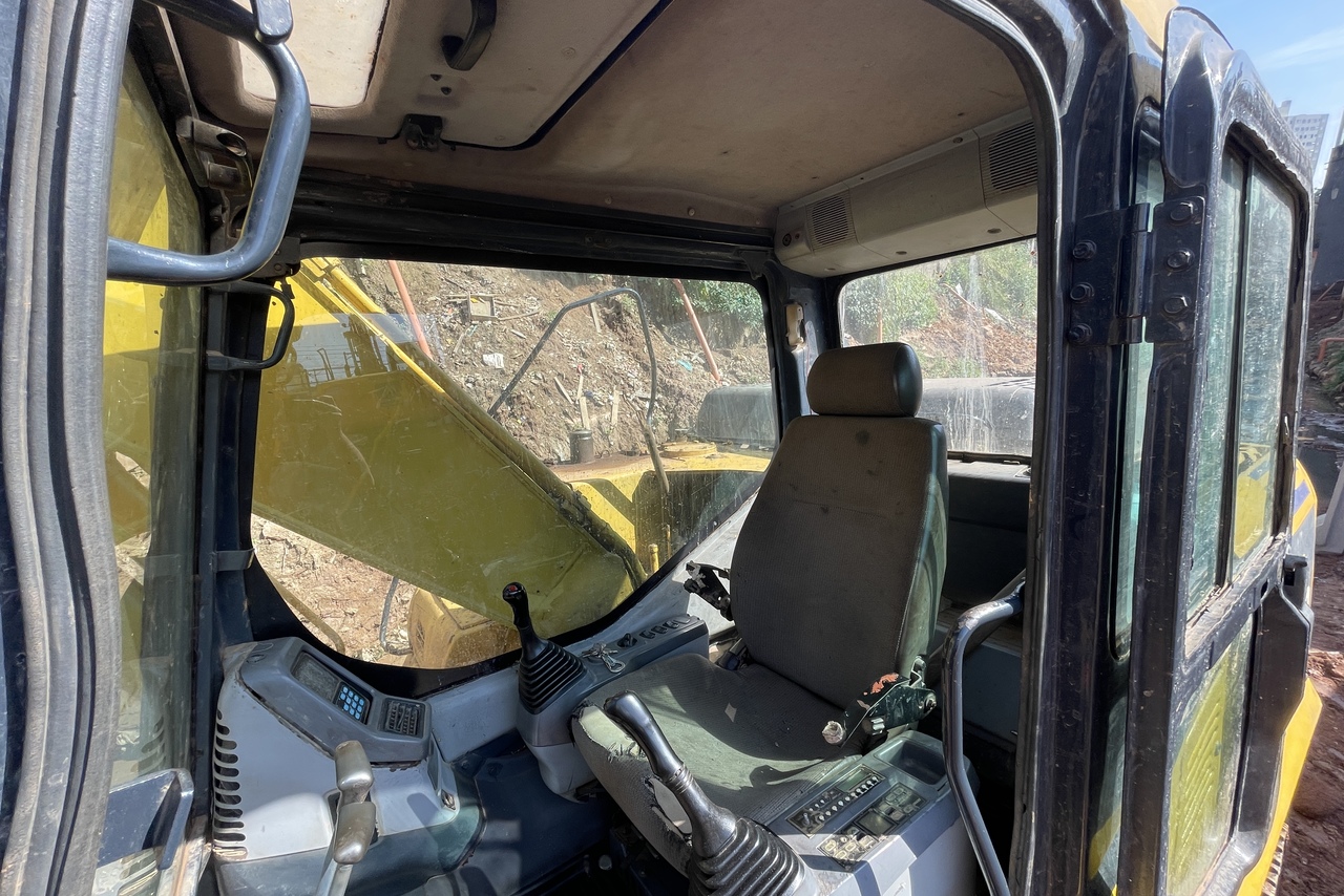 Komatsu PC160 LC - 08/08 6