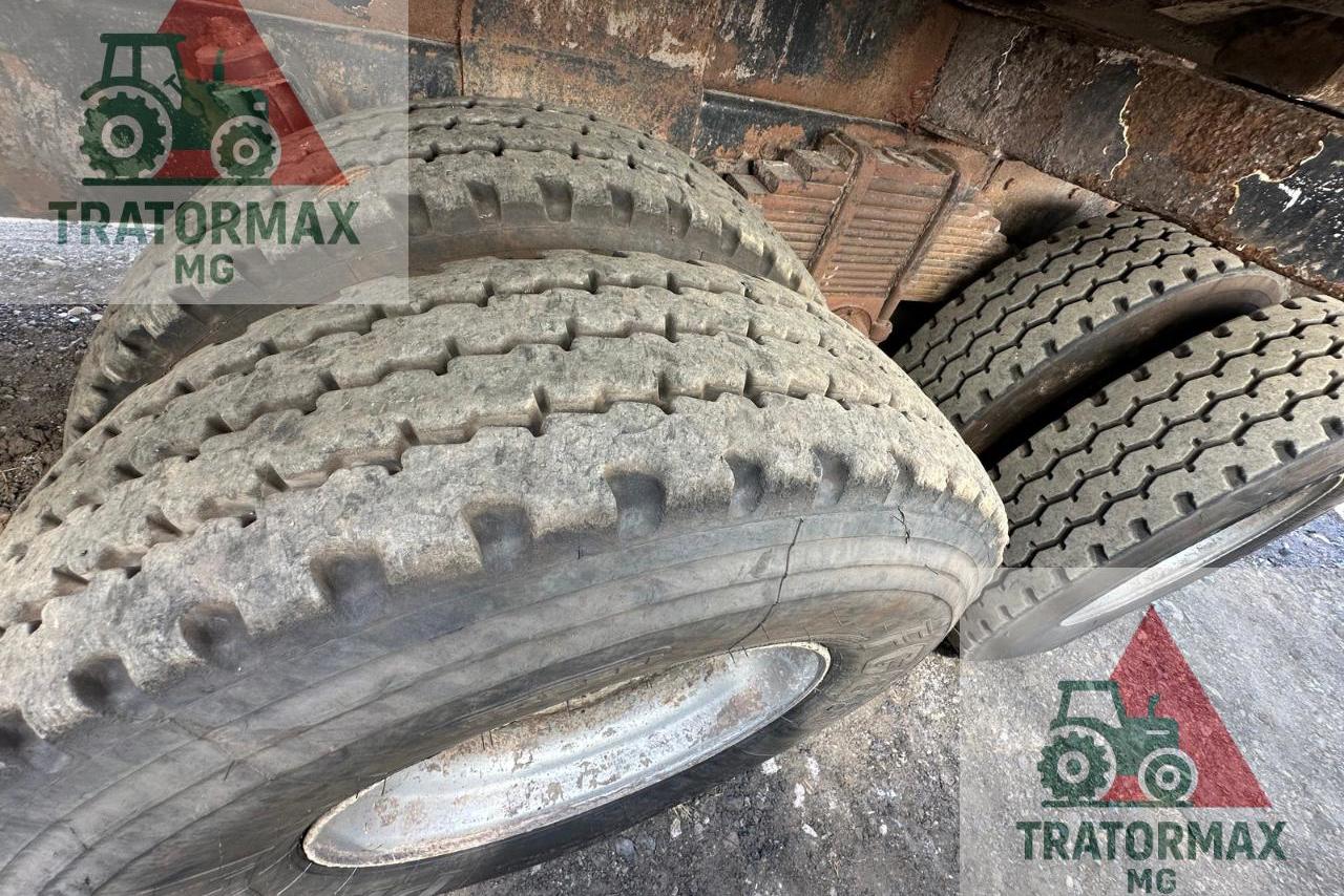 Volkswagen 31-330 E Constellation 6x4 - 20/21 8