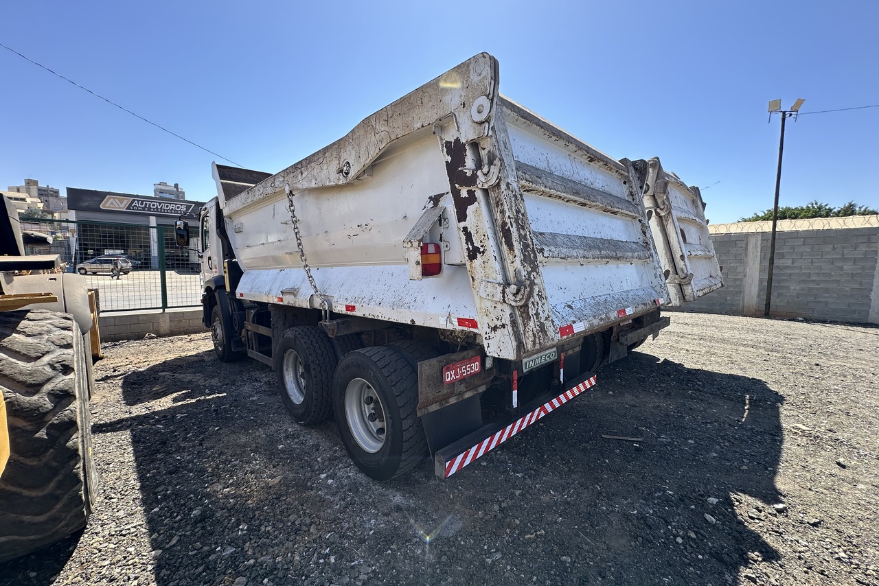 Volkswagen 31-330 E Constellation 6x4 - 19/20 3