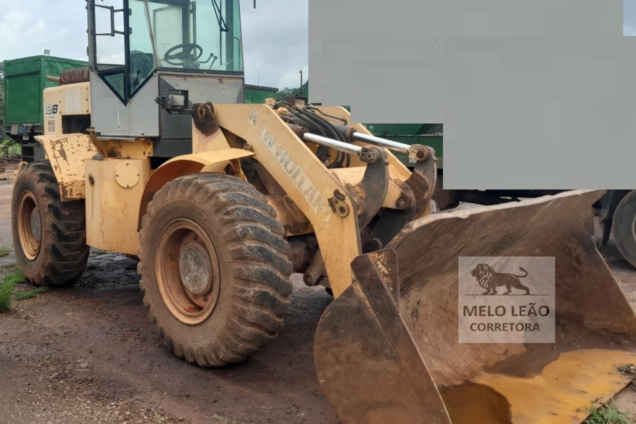 New Holland 12D - 10/10 2