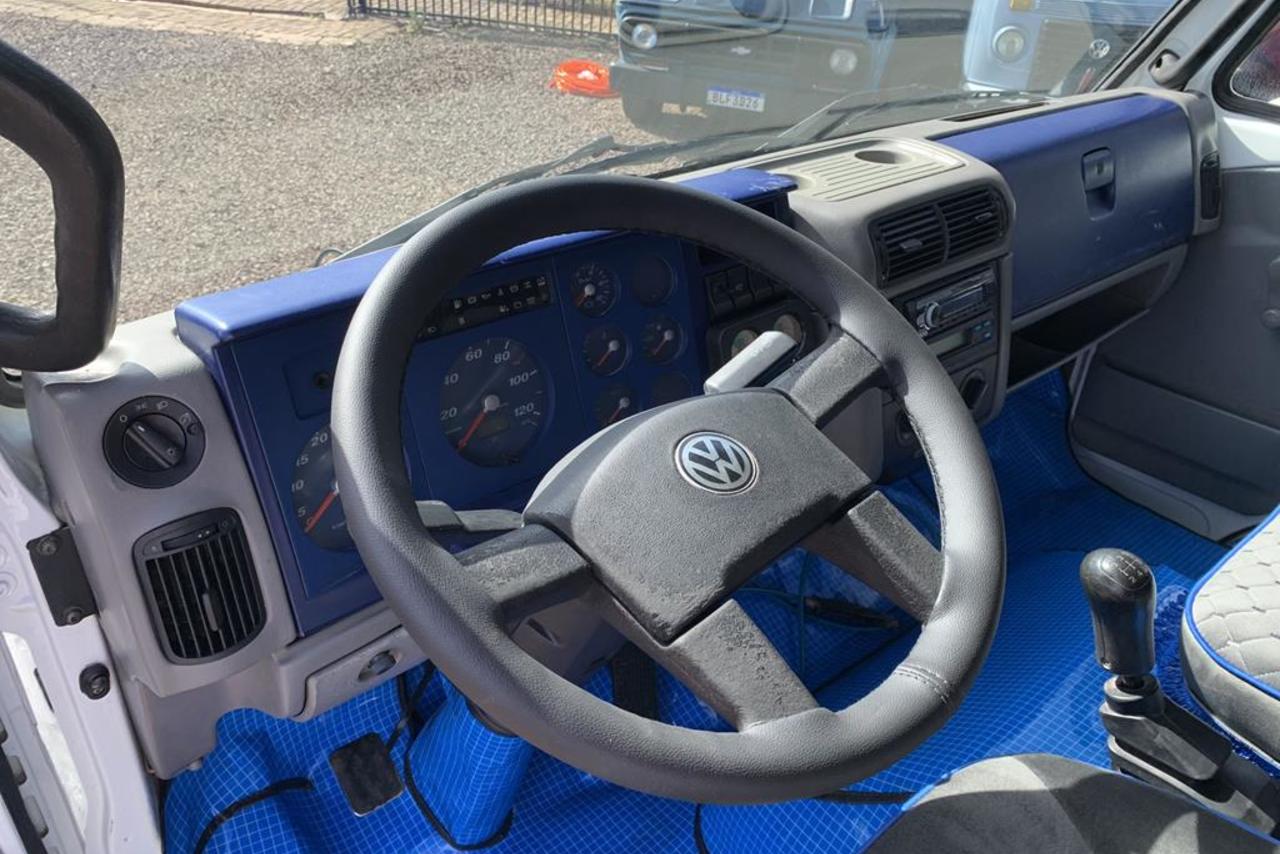 Volkswagen 8 150 - 04/05 8