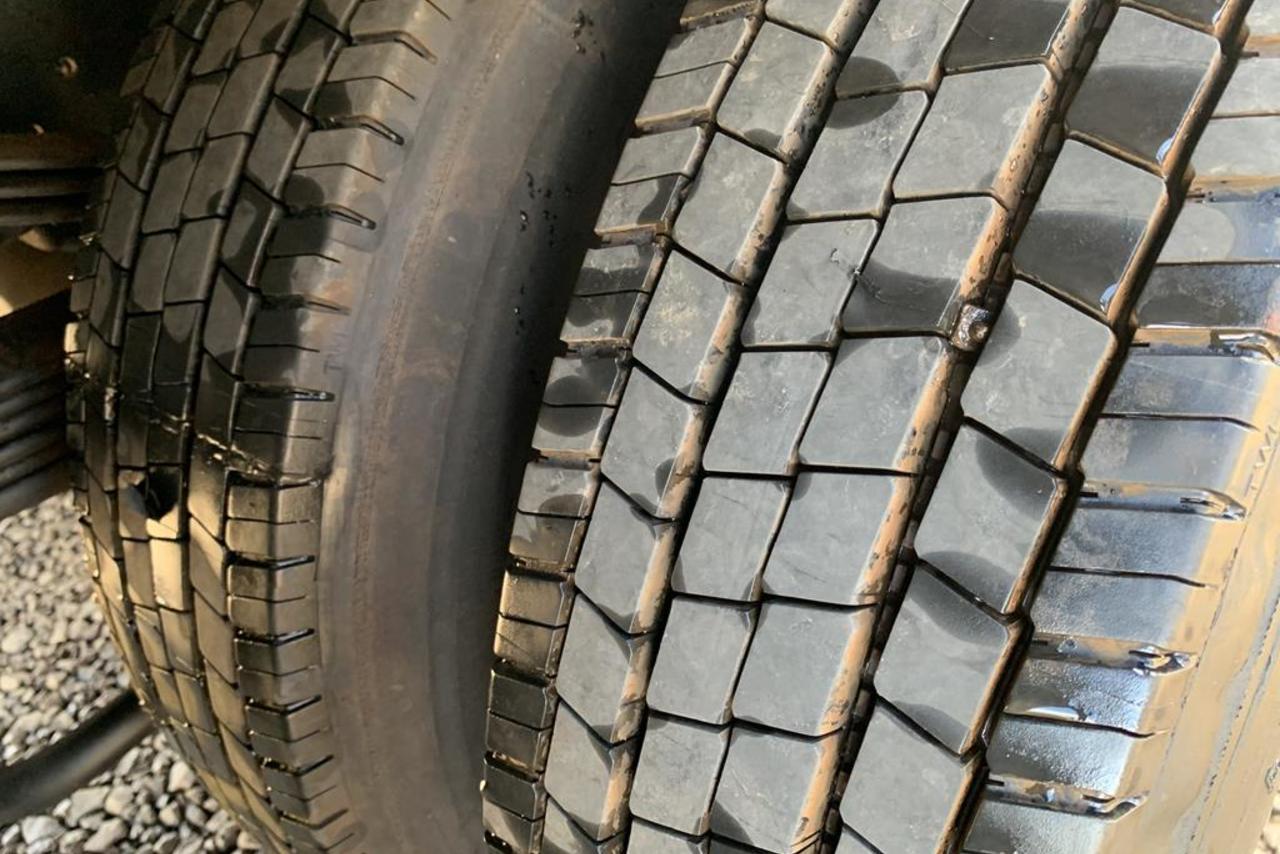 Volkswagen 8 150 - 04/05 9