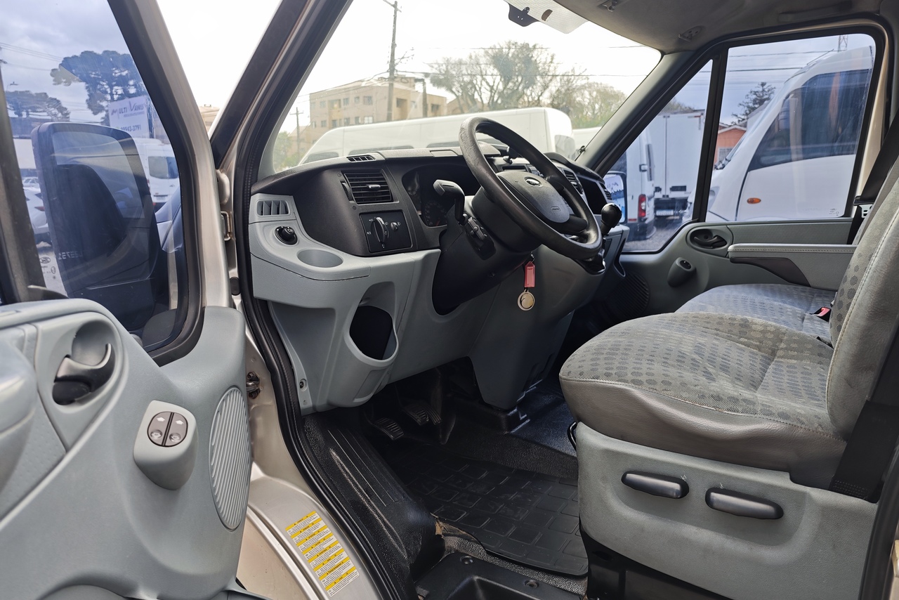Ford Transit Furgão - 11/11 2