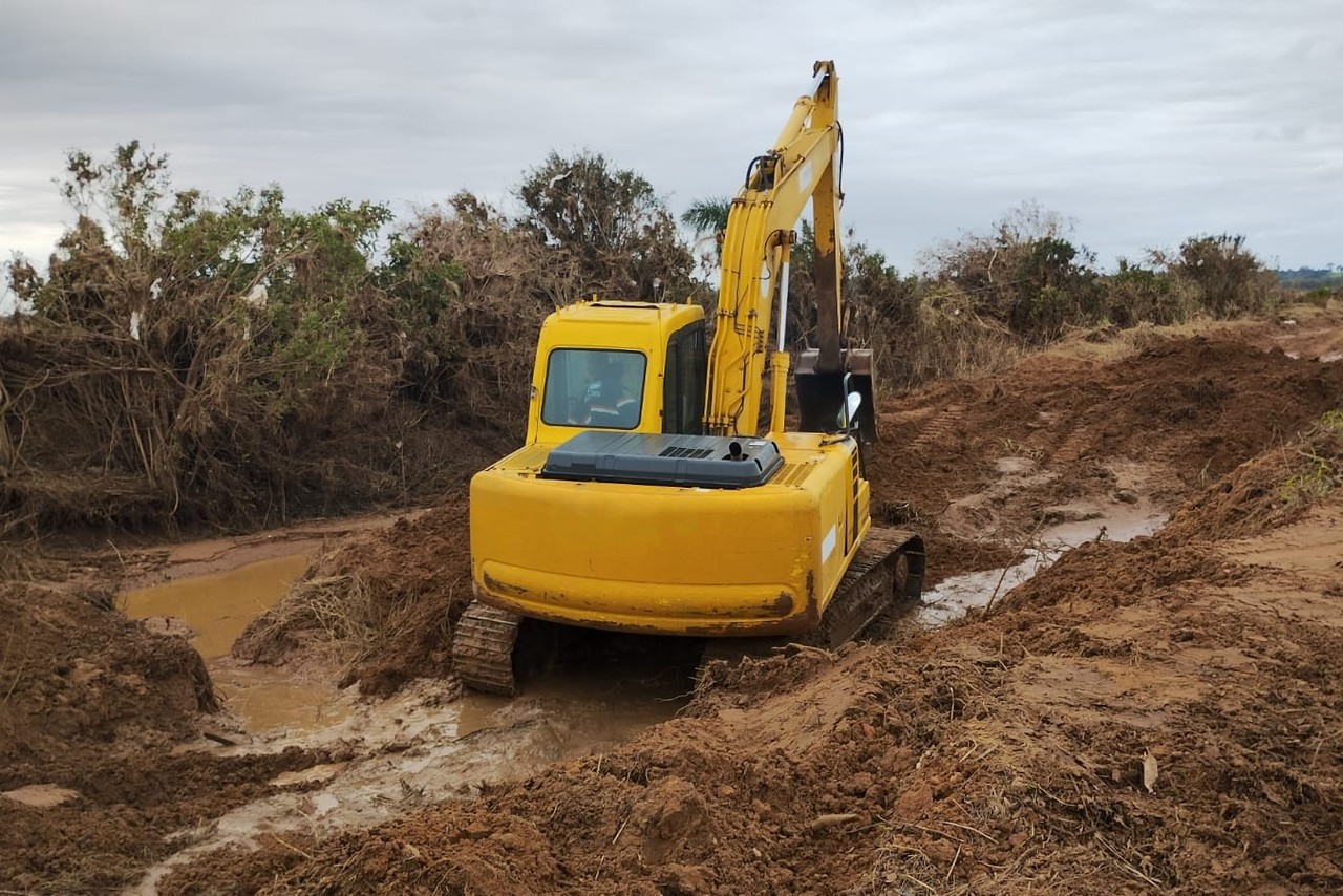 Komatsu PC120 - 08/08 3