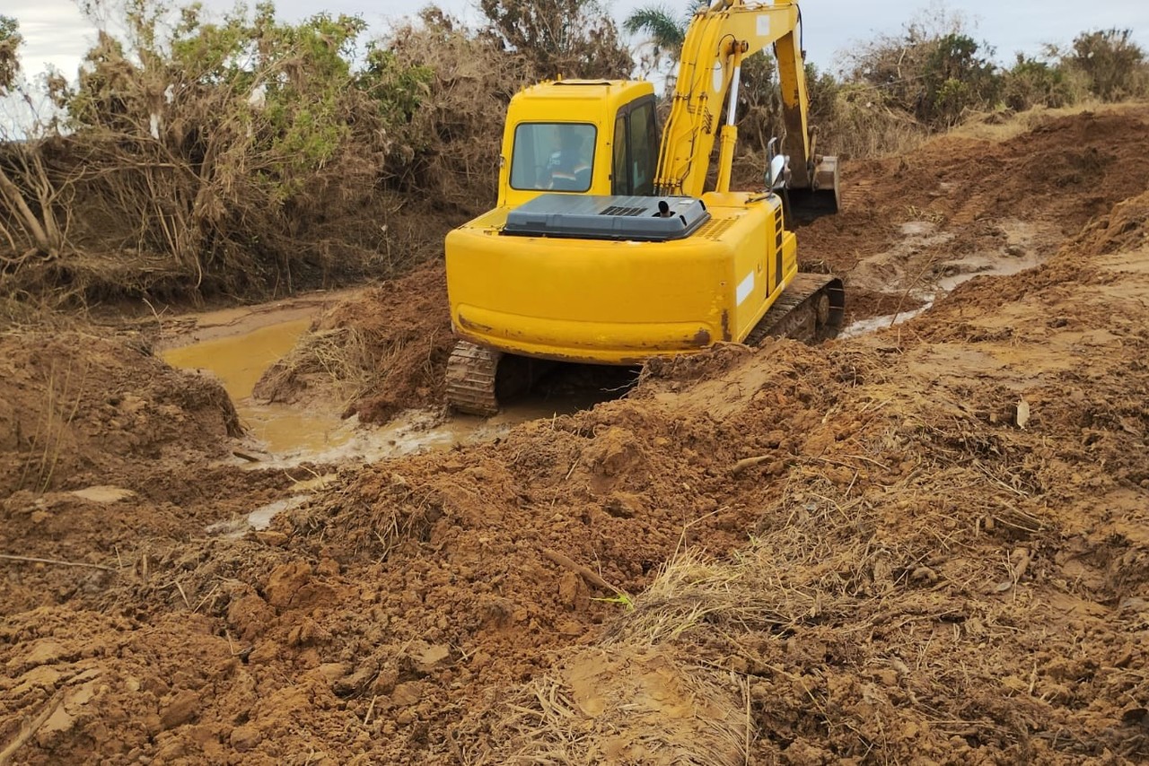 Komatsu PC120 - 08/08 4
