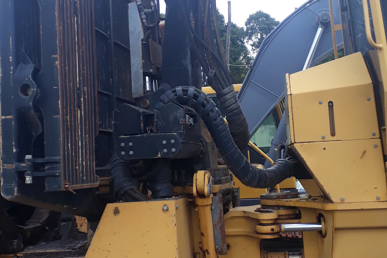 Tigercat 1075B - 15/15 8
