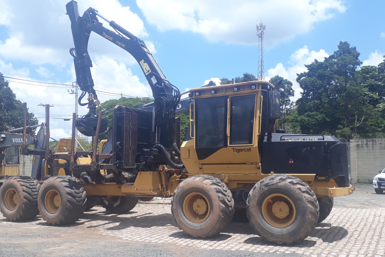 Tigercat 1075B - 15/15 9
