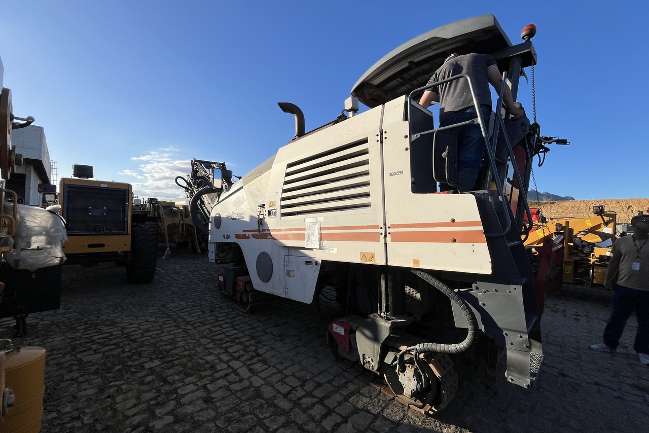 Wirtgen W100F - 11/11 2
