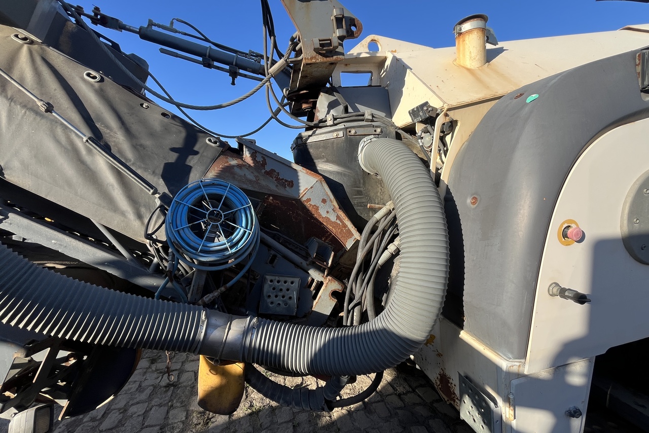 Wirtgen W100F - 11/11 15