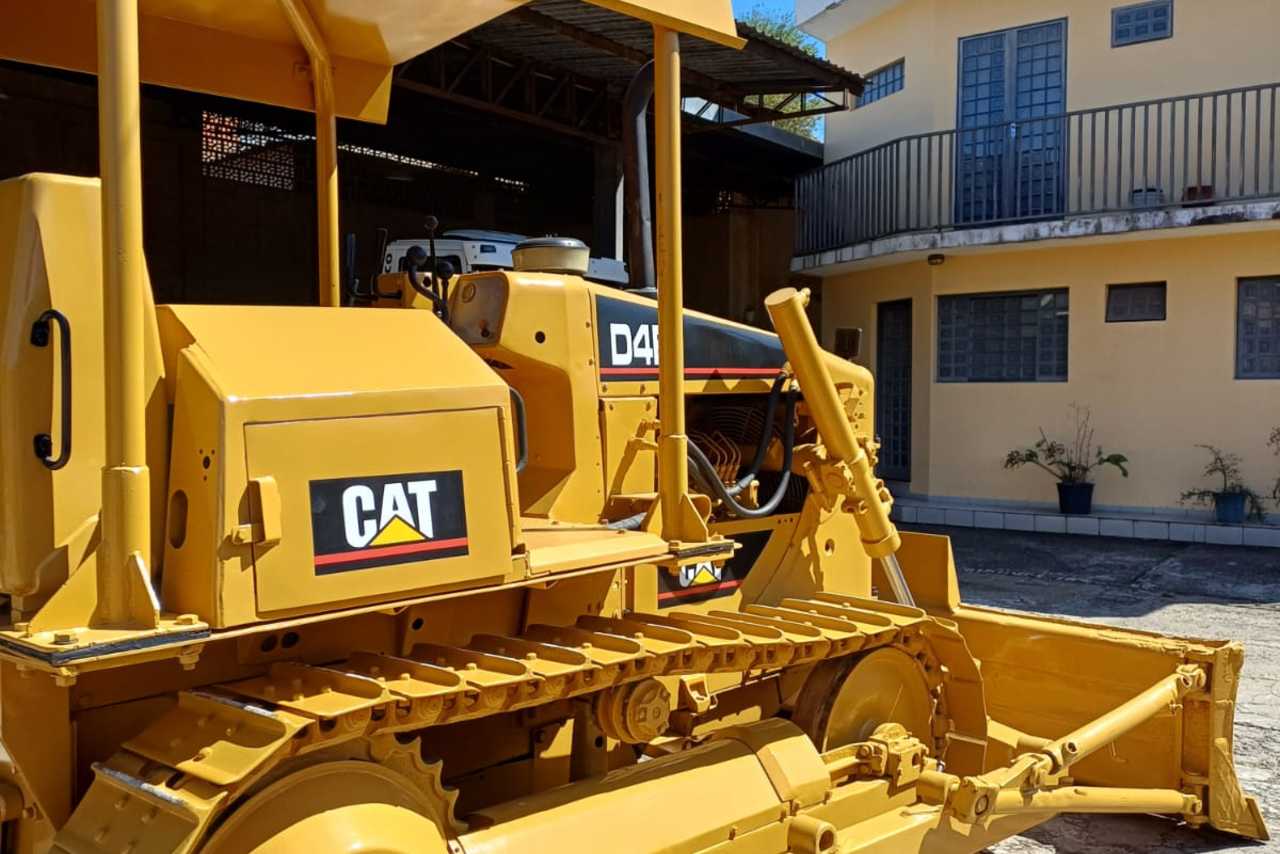 Caterpillar D4E - 83/83 3